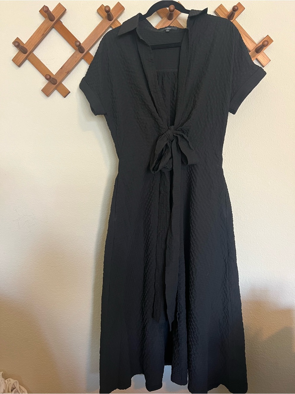 Lulu's Black Tie-Front Midi Dress